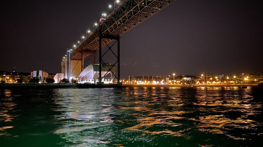Lisbon: Tagus River Cruise, Morning, Day, Sunset, or Night - Leaving from Belém and passing the first monuments