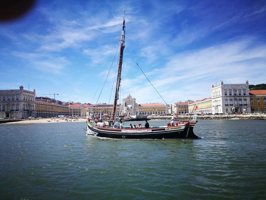Lisbon: Tagus River Express Cruise in a Traditional Vessel - Passing Alfama, São Jorge Castle, and the National Pantheon