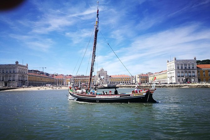 Lisbon Traditional Boats - Guided Sightseeing Cruise - Why this small boat makes a difference