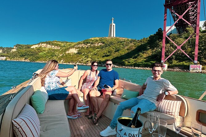 Lisbon – Vinho Verde Wine Premium Boat Experience - Why a Small Boat Makes This Cruise Better