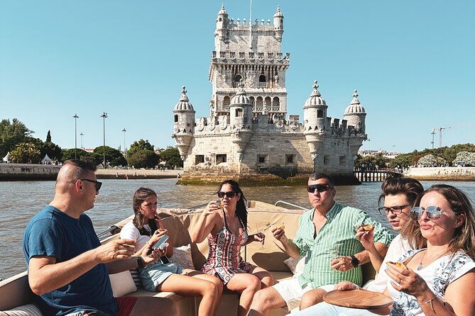 Lisbon – Vinho Verde Wine Premium Boat Experience - Turning Toward Almada and Cristo Rei