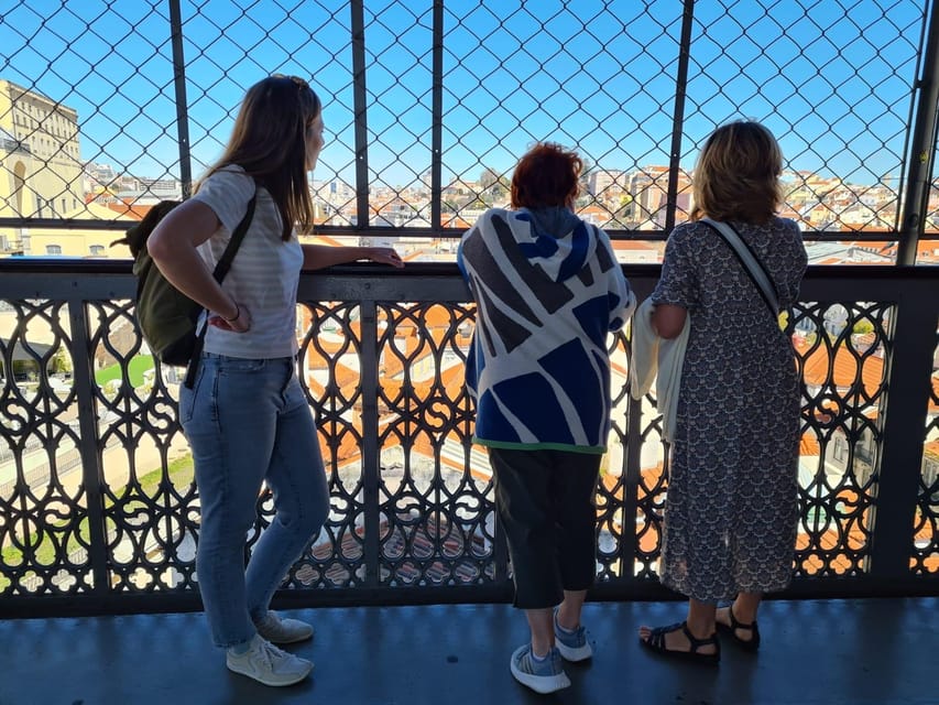 Lisbon: Walking Tour in the Center (Max 12 Participants) - Seeing the Santa Justa Lift and Carmo ruins