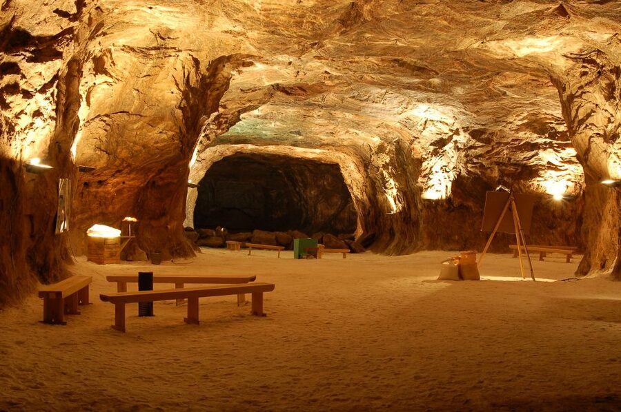 Loulé: TechSalt’s Rock-Salt Mine Tour - Getting to the mine cage