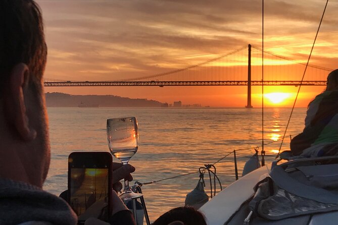 LUXURY Catamaran Sunset and Wine cruise - Key things to know before you book
