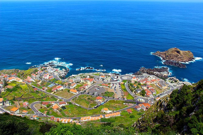 Madeira Best of the West Day Tour - Cabo Girão: a 580-meter opening view