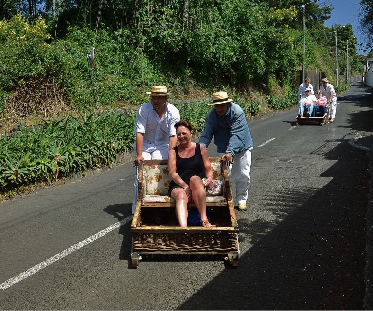 Madeira: Customized 3, 4 or 6-Hour Tour - Monte Palace and the Botanical Garden suit garden lovers