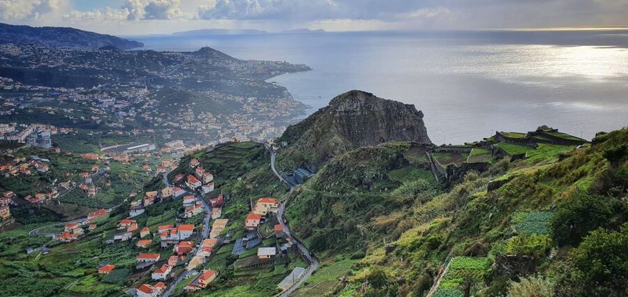 Madeira: Full-Day Jeep Tour, Natural Pools, Seixal & Fanal - Why a 4x4 is useful on Madeira
