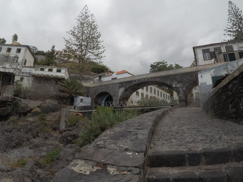 Madeira: Garajau Nature Reserve Kayak and Snorkel Tour - The first 40 minutes on the water