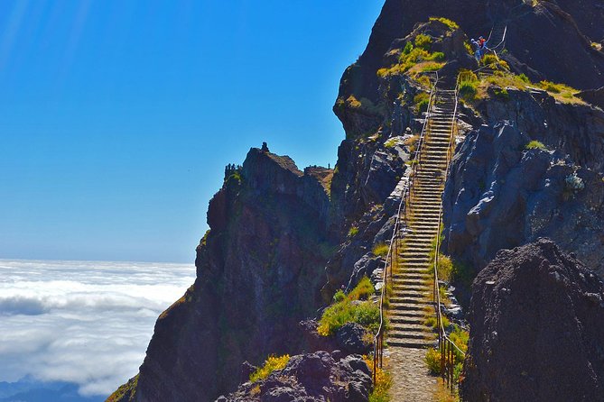 Madeira Peaks - Mountain Walk - Starting at Pico do Arieiro