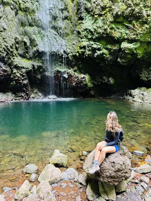 Madeira: PR 9 - Levada do Caldeirão Verde Hike Transfer - Four tunnels, wet rock, and low ceilings