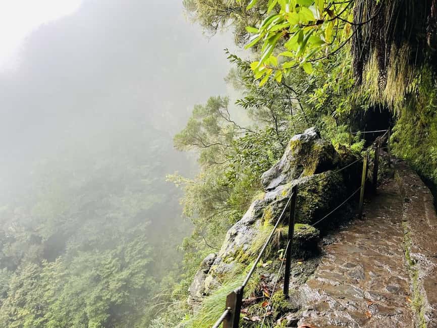 Madeira: PR 9 - Levada do Caldeirão Verde Hike Transfer - Pico das Pedras and the extra PR9.1 approach
