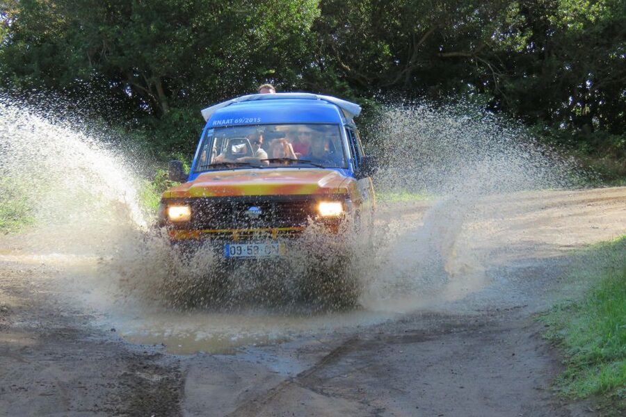 Madeira : Santana & Peaks full day tour by Open 4x4 - Santana’s famous triangular houses
