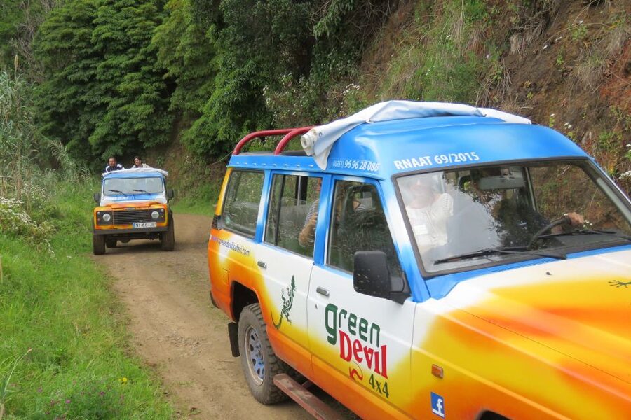 Madeira : Santana & Peaks full day tour by Open 4x4 - Machico and the line between two worlds