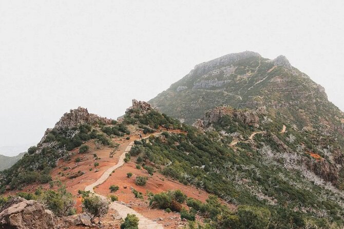 Madeira: Sunrise at Pico do Arieiro & Hike Larano trail - Reaching Pico do Arieiro before sunrise