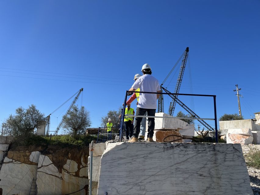 Marble Tour in Vila Viçosa - Industrial processing explains the polished finish