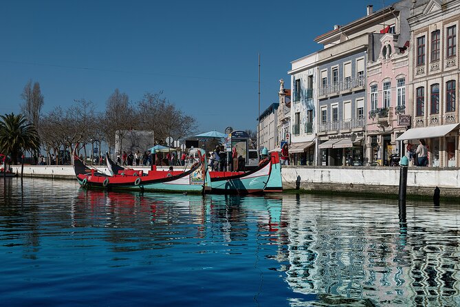 Moliceiro Boat Tour on the Ria de Aveiro - A 45-minute route through Aveiro’s urban channels