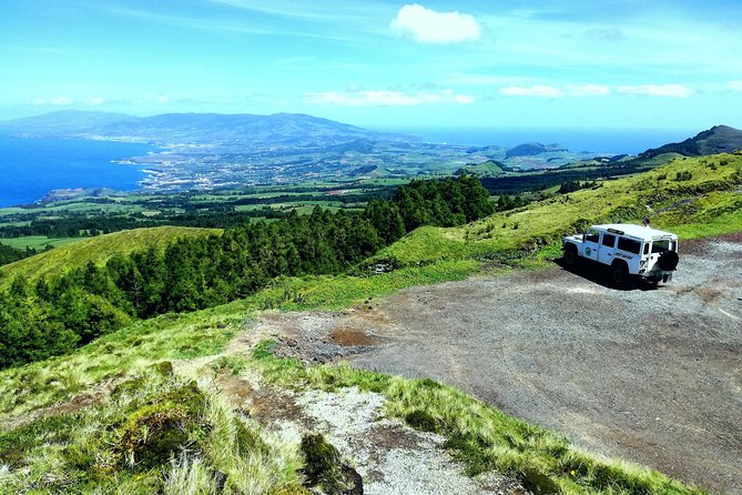 Off the Beaten Track Half Day Sete Cidades Jeep Tour - Lagoa Verde and Lagoa das Sete Cidades