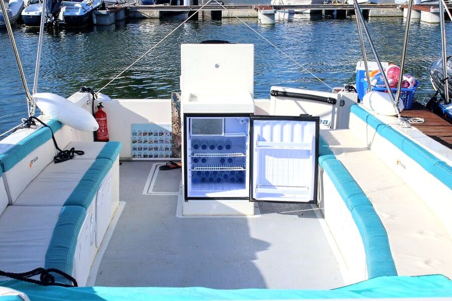 Olhão: 3 Islands Guided Sightseeing Tour with Lunch - Who should book this Olhão boat tour?