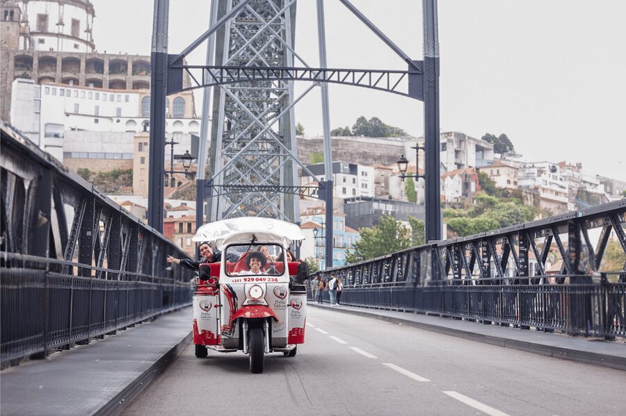 Oporto Tuk-Tuk Tour: Fast, Fun & Flexible – 1H to Full Day! - Beginning at Sé Cathedral and Vímara Peres