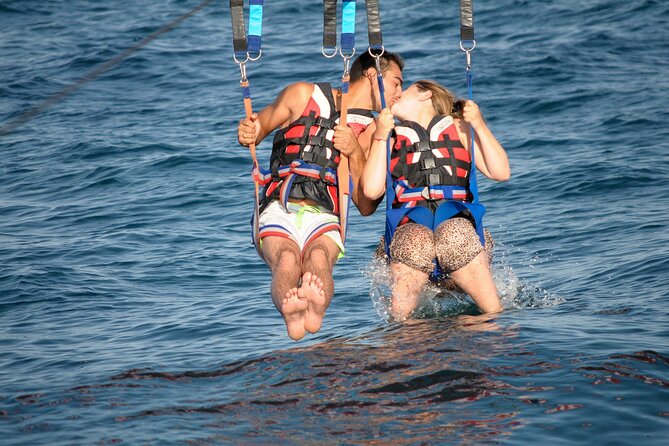 Parasailing from Albufeira Marina by Boat - The safety briefing and launch