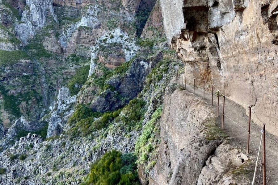 Pico Do Arieiro Pico Ruivo Sunrise or Morning Hike Transfers - Why this transfer is useful in Madeira