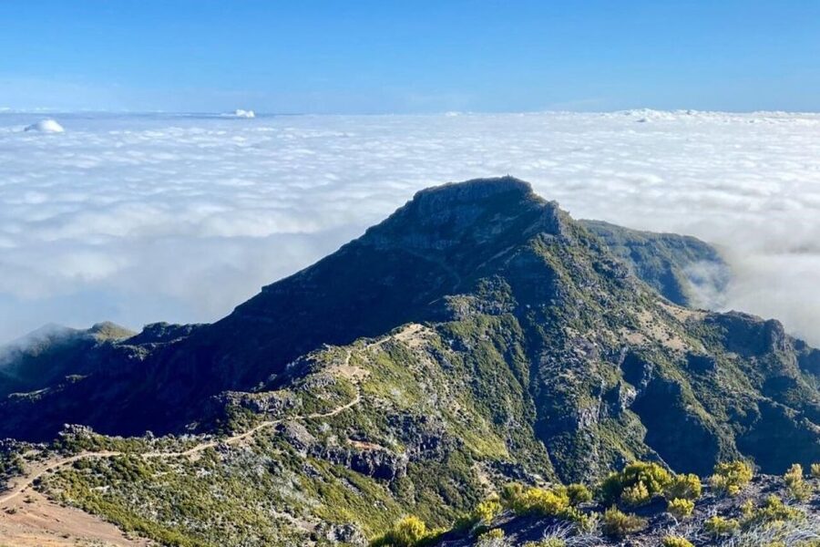 Pico Do Arieiro Pico Ruivo Sunrise or Morning Hike Transfers - What $37 buys you