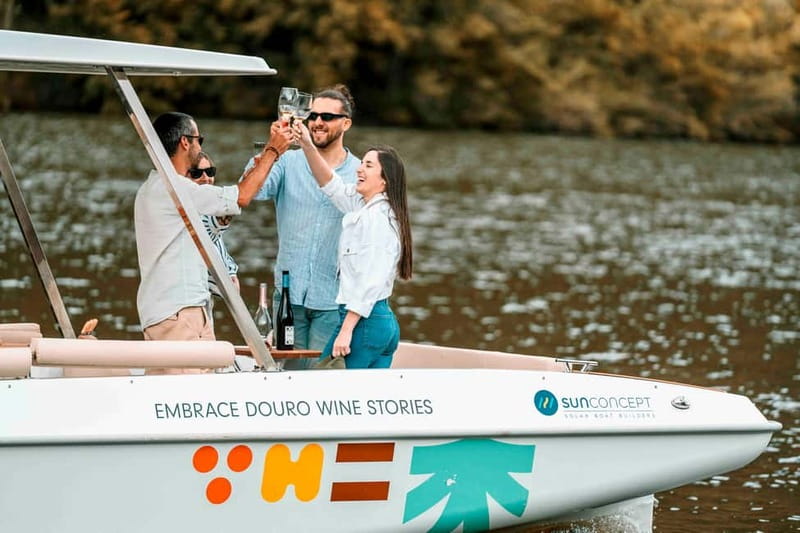 Pinhão: Douro River Solar Boat Tour with Wine Tasting - Why a solar boat fits the Douro so well