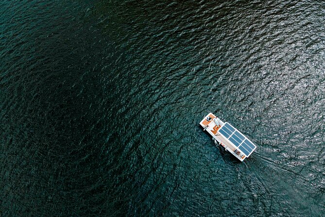 Pinhão: Electric Boat Experience 1h - Taste of Two Wines - Finding the Daurum dock in Pinhão