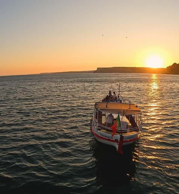 Ponta da Piedade Sunset Cruise from Lagos - Wine, welcome drink, and the one service concern