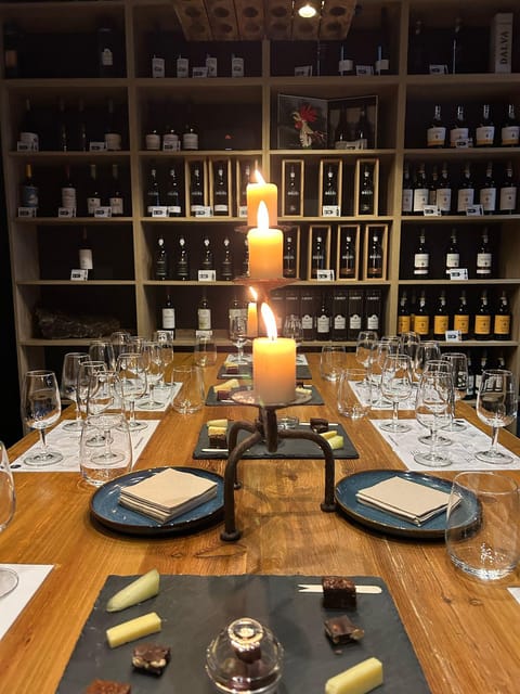Port Wine class with 3 or 5 Port tasting and pairings - A Port class in the heart of Porto