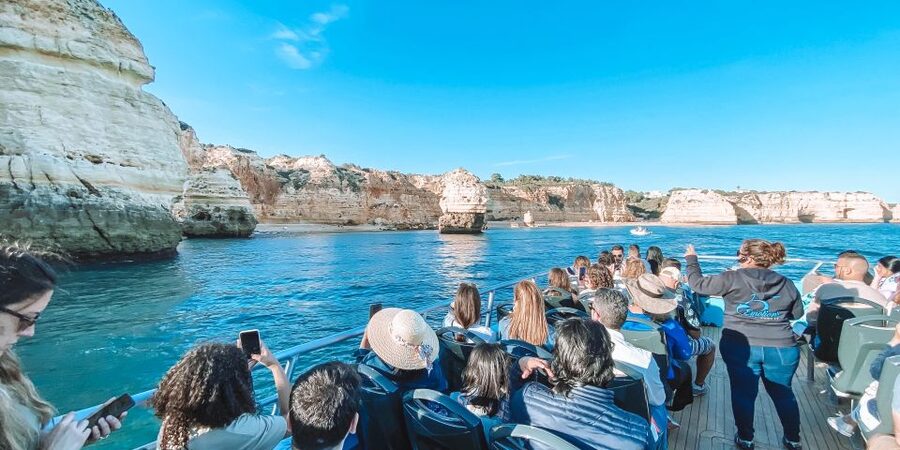 Portimão: Benagil Caves & Dolphins Watching with Biologist - Seeing Benagil from the water