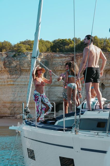 Portimao: Luxury Sail-Yacht Cruise with Sunset Option - What happens near Benagil Cave
