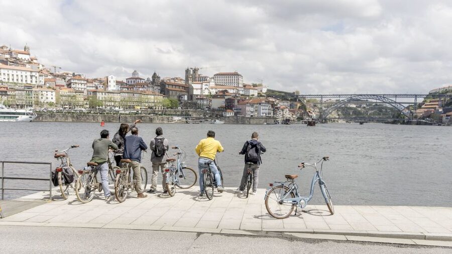 Porto: 3-Hour Bike Tour - Under the Arrábida Bridge and toward Foz