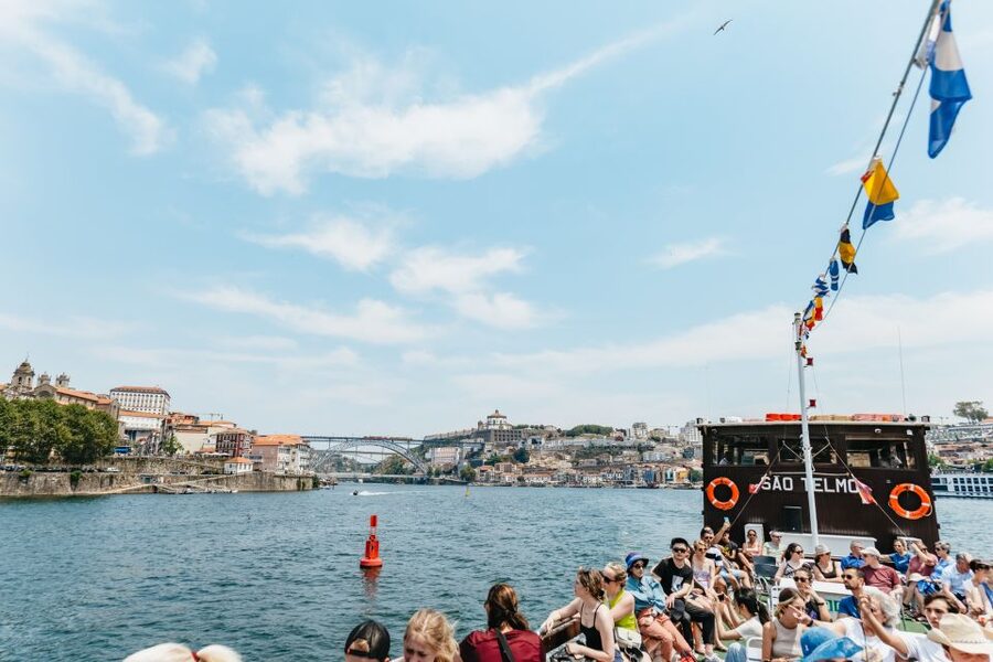 Porto: 6 Bridges Douro River Cruise - The boarding point is the main practical snag