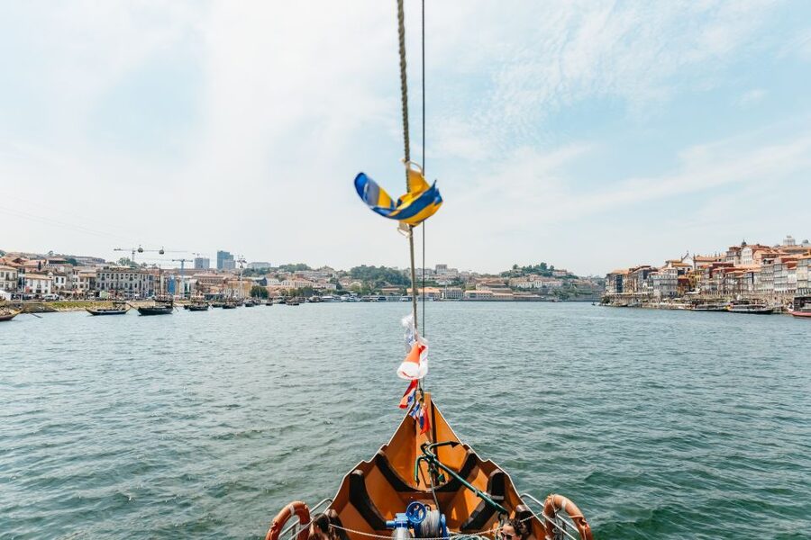 Porto: 6 Bridges Douro River Cruise - When to go: morning calm or evening color