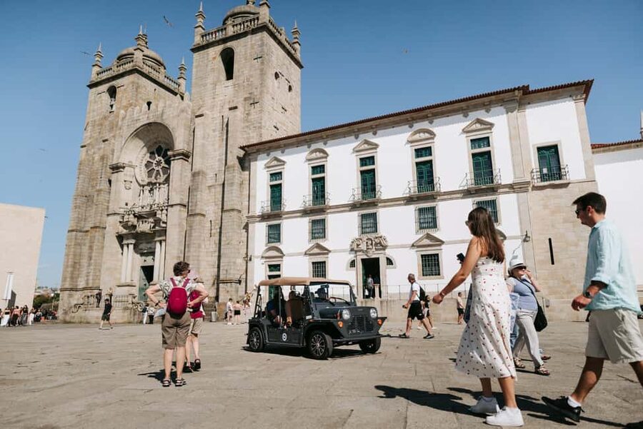 Porto and Foz: Private Douro City Tour in an Electric Ford T - Key points at a glance