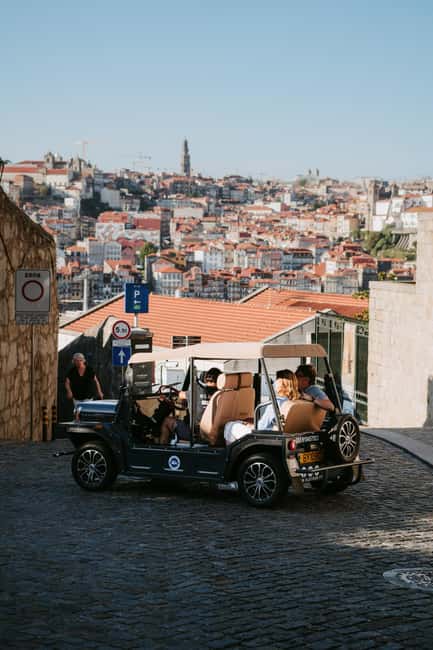 Porto and Foz: Private Douro City Tour in an Electric Ford T - Arriving at Foz do Douro and Praia do Molhe