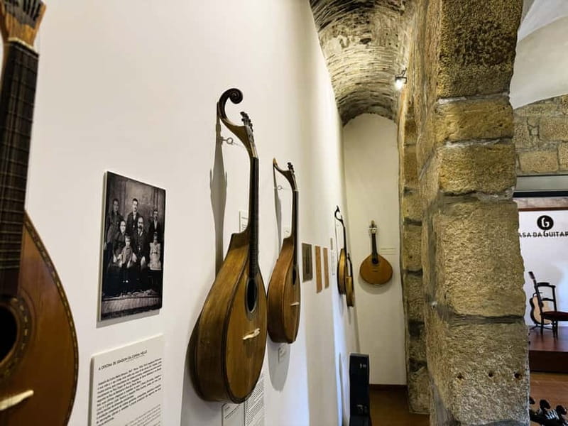 Porto: Authentic Fado Show, Port Wine & Handmade Instruments - The Port wine break