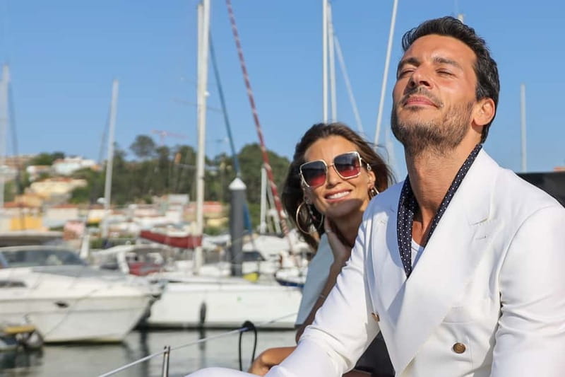 Porto: Best Charming Sailboat Cruise Sunset - Wine, cheese, and an easygoing hour on board