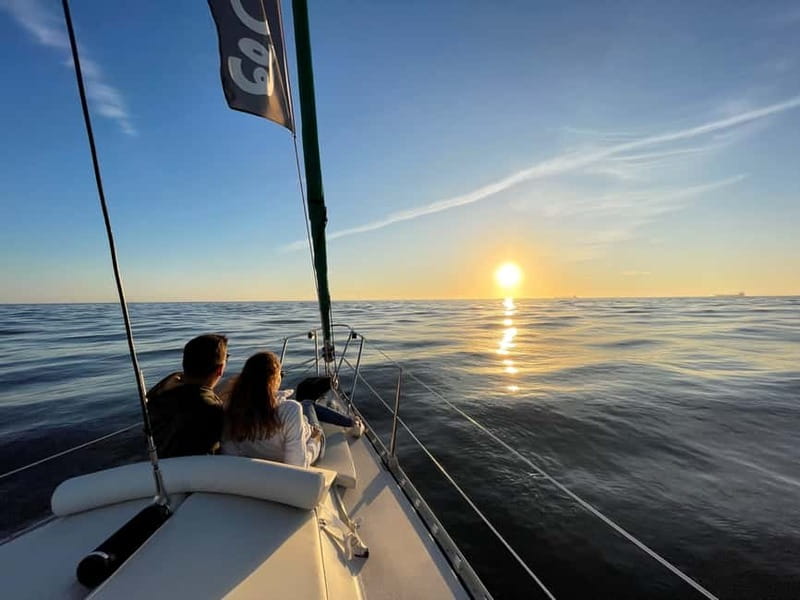 Porto: Best Charming Sailboat Cruise Sunset - Downriver toward Jardim do Passeio Alegre