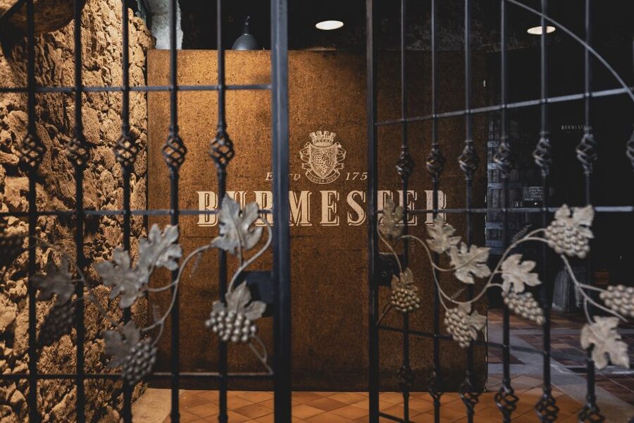Porto: Burmester Cellar Tour with Tasting & Pairing Options - Key points to know before you go
