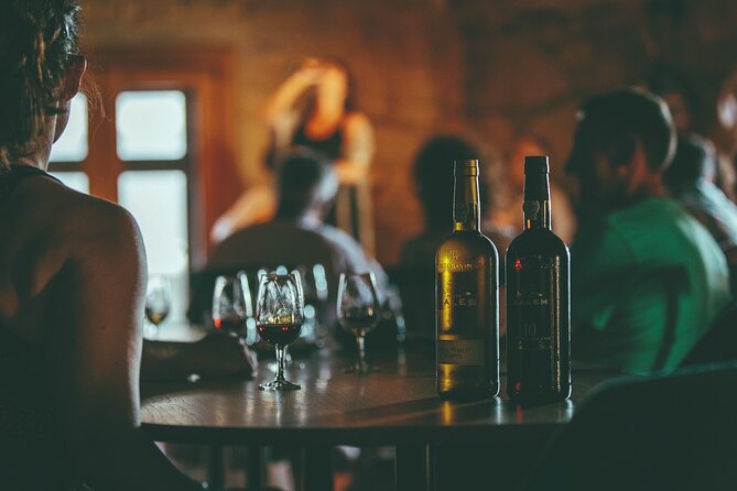 Porto: Cálem Cellar Tour, Live Fado Show and Wine Tasting - Starting at Cálem in Vila Nova de Gaia