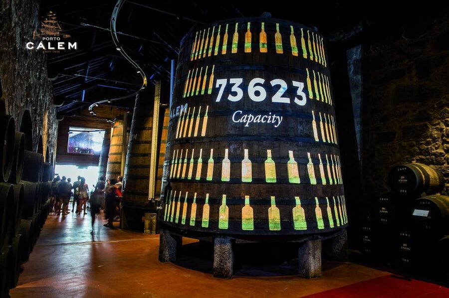 Porto: Cálem Cellar with Chocolate, Cheese, and Wine Tasting - Inside the active cellar