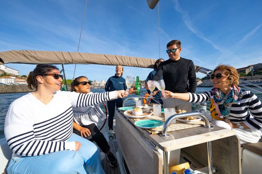 Porto: Daytime or Sunset Douro River Sightseeing Cruise - Alfândega, Ribeira, and Miragaia