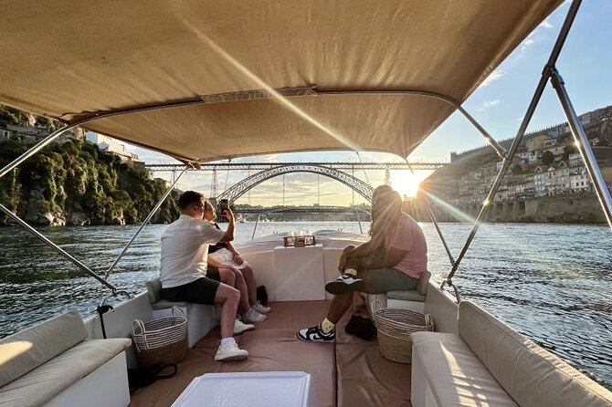 Porto: Douro River Boat Cruise with Port Wine and Snacks - Key points before you book
