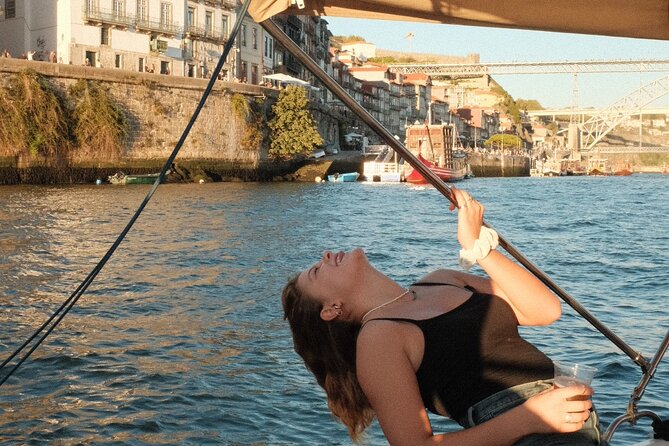 Porto: Douro River Boat Cruise with Port Wine and Snacks - Alfândega and the river’s working past
