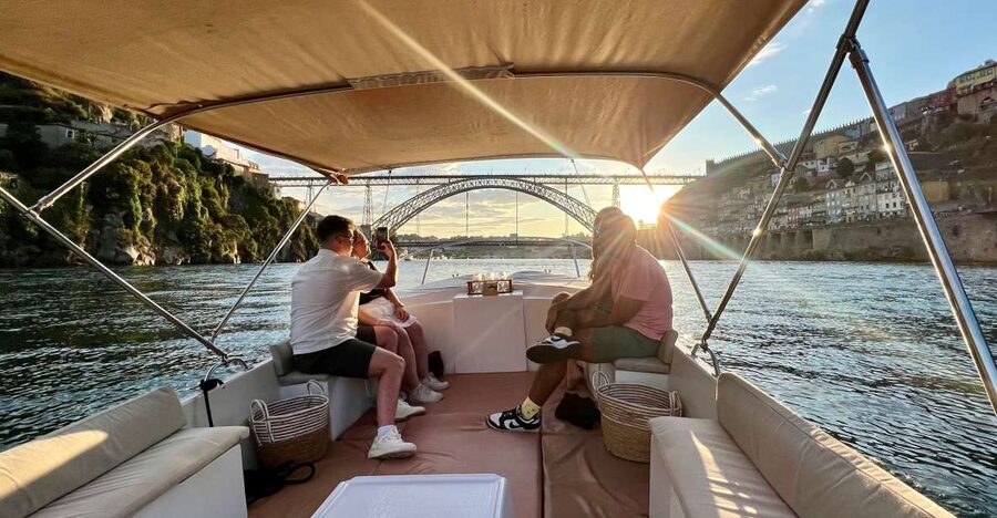 Porto: Douro River Boat Cruise with Port Wine Tasting - The quick take