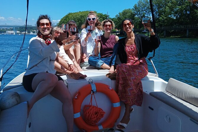 Porto:Douro River boat tour under the 6 bridges - Starting at R. do Ouro 200