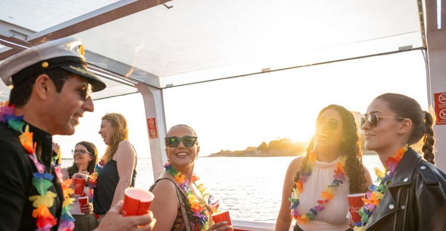 Porto: Douro River Party Boat with Sunset Option & 6 Bridges - Six Bridges Without a Full-Day Cruise