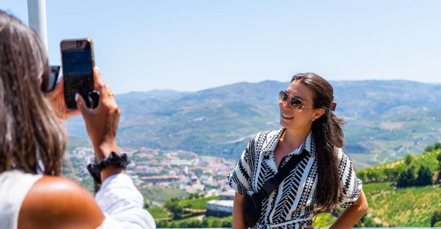 Porto: Douro Valley Tour with Lunch, Boat Cruise & Tastings - Meeting at Lapa Church or taking hotel pickup